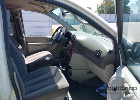 2006 Chrysler Town & Country Lx from USA, damaged, VIN 1A4GP44R76B567226